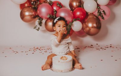 Hannah Pink and Gold Cake Smash | Cape Town Photographer