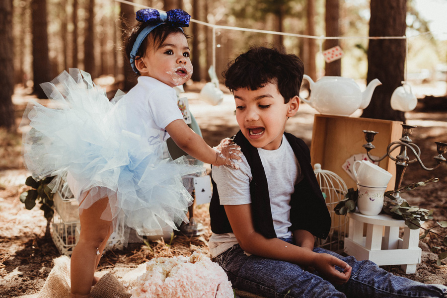 alice in onederland cape town cake smash photo shoot