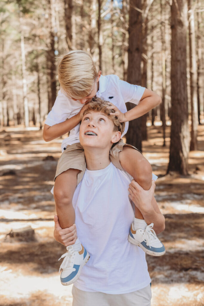 Outdoor family photo shoot in Tokai Forest